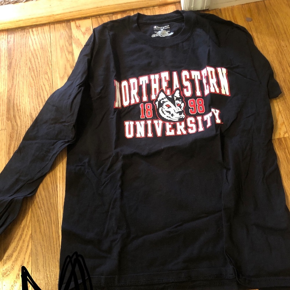 Northeastern long sleeve